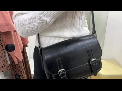 ❤️ Публична мастурбация на младата кучка FeralBerry с вибратор в стаята за обличане ❤️❌ Супер секс в bg.killvs.top ❤